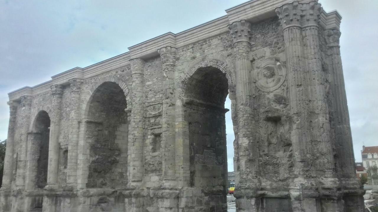Reims La Romaine Extérieur photo